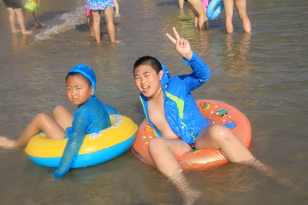 哈仙岛金沙滩浴场
