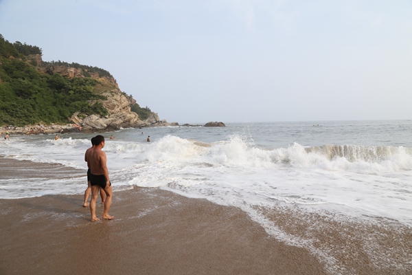 哈仙岛金沙滩浴场