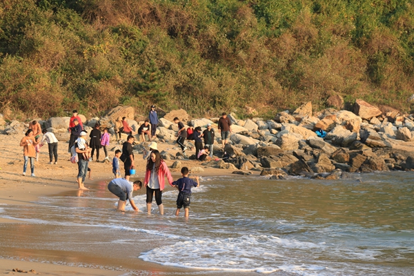 哈仙岛沙滩浴场